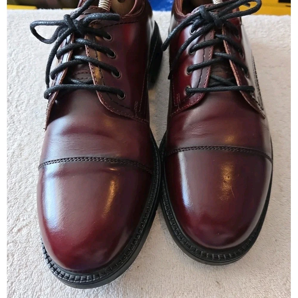 Deer Stags Men's Lincoln Cap Toe Dress Shoes Size 10M Chestnut